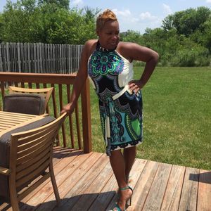 Meet your Posher, Dionne